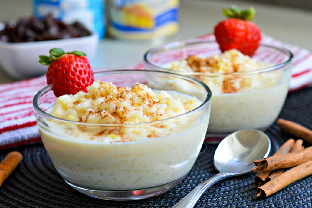 Rice pudding decorated with strawberries