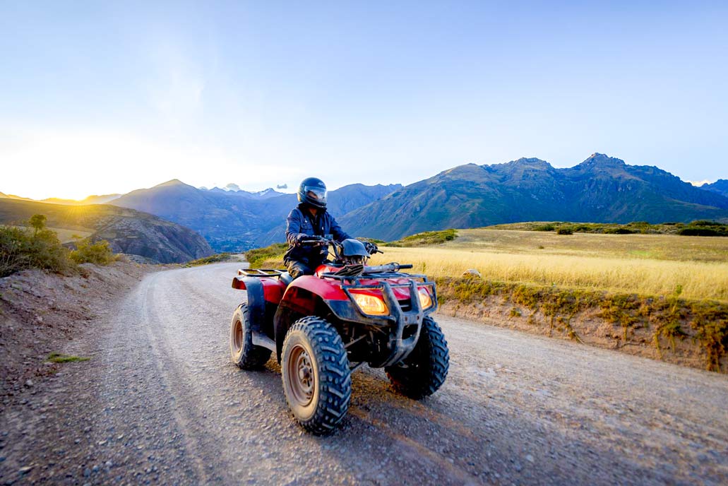 Rumbo a la Montaña de Colores en cuatrimoto