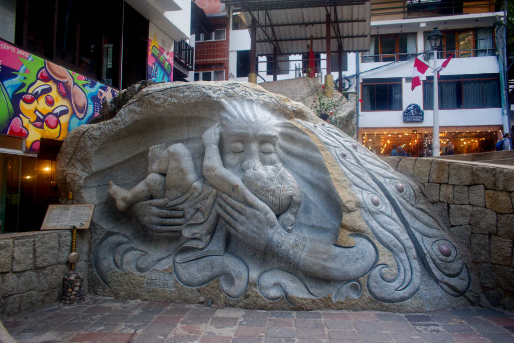 One of the sculptures found in the streets of Aguas Calientes.