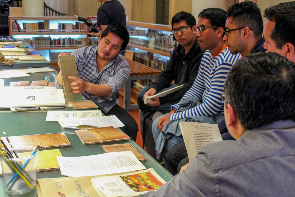 Exposição bibliográfica Redes culturais Amauta