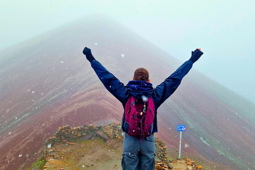 Tourist acclimatized to the altitude of Cusco at Rainbow Mountain