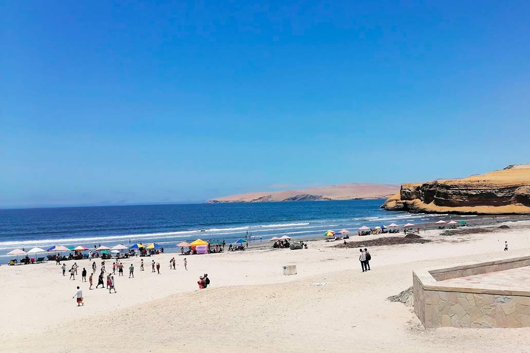 paracas peru