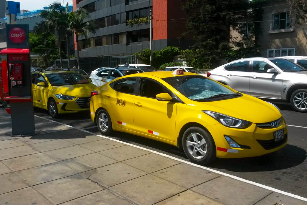 Táxis na cidade de Lima