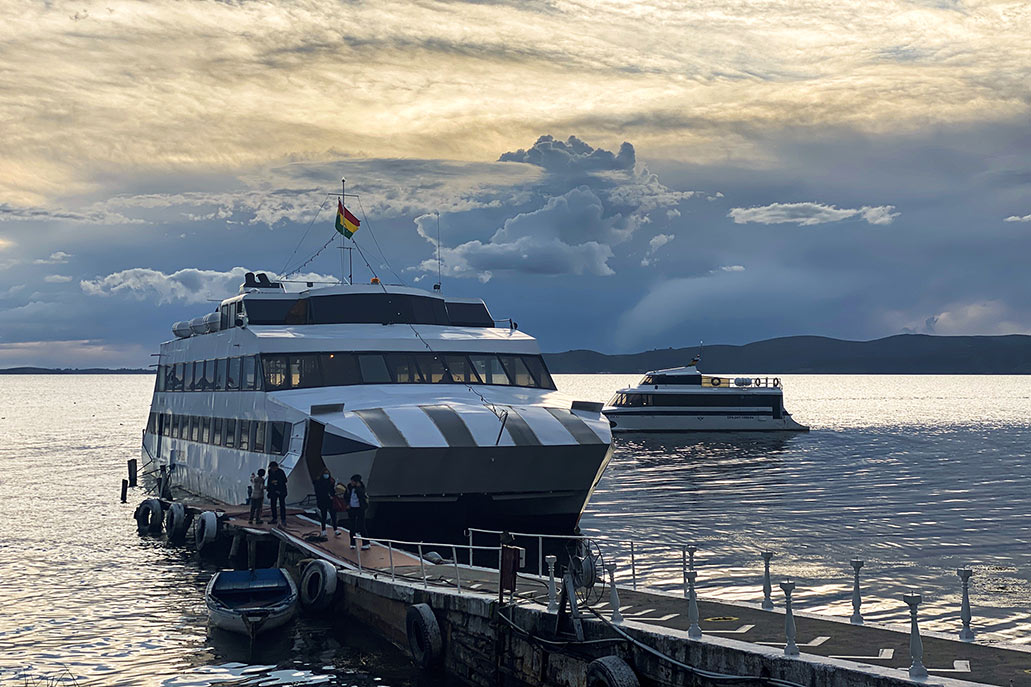 Luxury cruise on Lake Titicaca